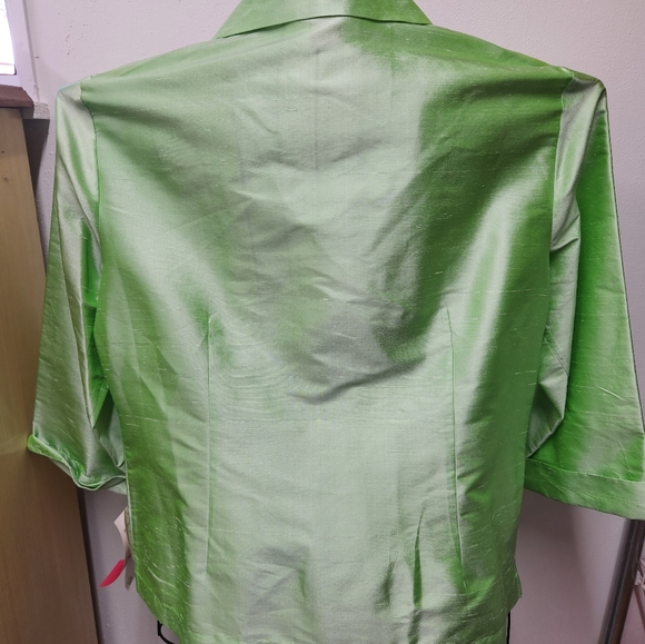 Sunny Leigh Top - Picture 2 of 4